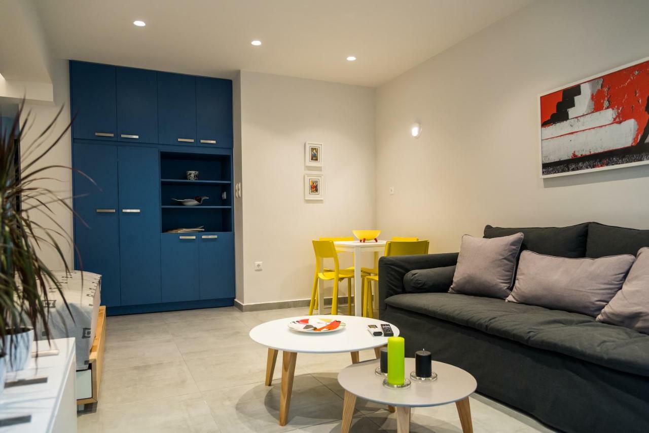 Central Cozy Studio With A Secret Garden Athens Ngoại thất bức ảnh